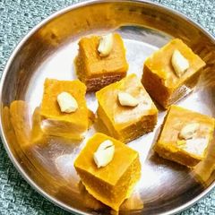A picture of Mango Burfi.
