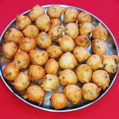 Mix daal Vada A picture of Mix daal Vada.