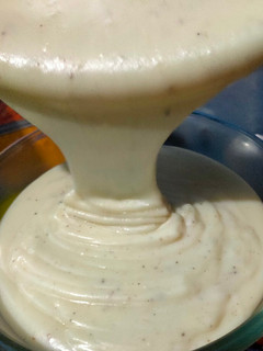 A picture of White sauce.