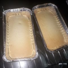 A picture of *Sponge cake*.