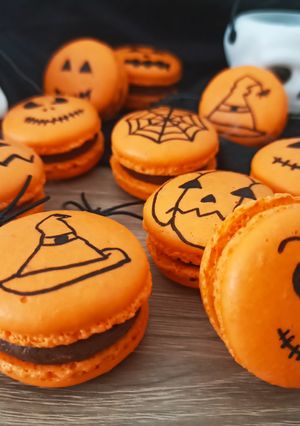 Une photo de Macarons d'Halloween 🎃🍬👻