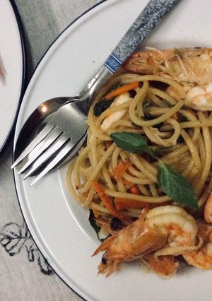 รูปของ สปาเก็ตตี้กุ้งโหระพา🌿🍤