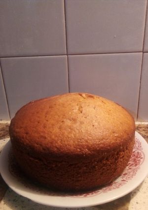 Una foto de Bizcochuelo esponjoso de dulce de leche