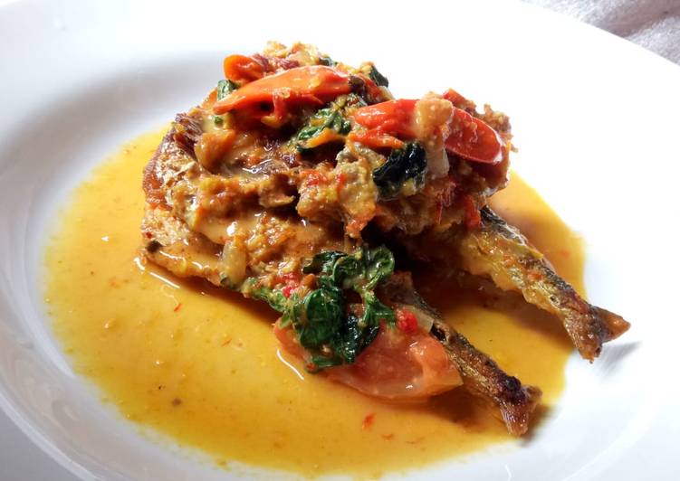 Langkah meracik Pesmol Ikan Dencis/Ikan Sarden Lezat