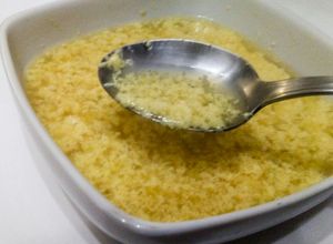 Una foto de Caldo de stracciatella