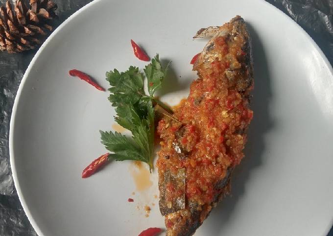 Bagaimana Membuat Kembung Balado Anti Gagal