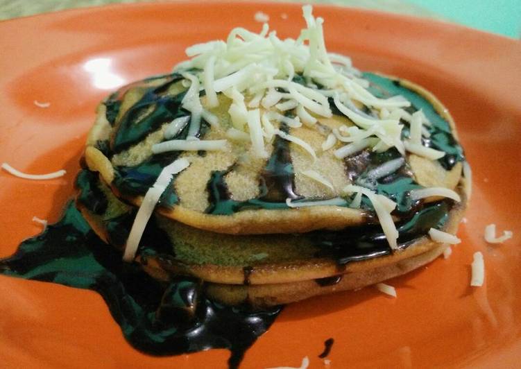 Milo Pancake with Choco Honey Sauce