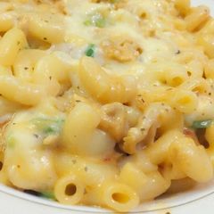 A picture of Cheesy pasta.