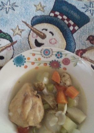Una foto de Pollo sudado de verduras