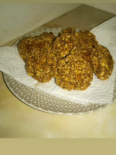 Una foto de Galletitas de avena y plátano 🍌🍪