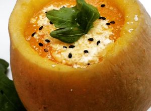 Una foto de Crema de Calabaza aromatizada con cítricos