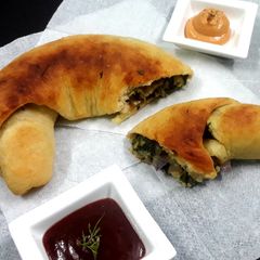 A picture of Spinach bread.