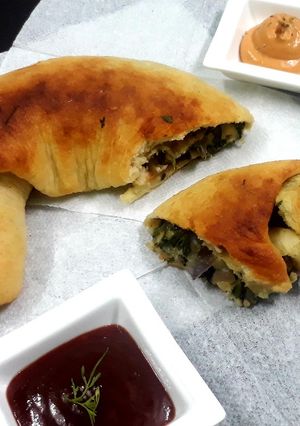 A picture of Spinach bread.