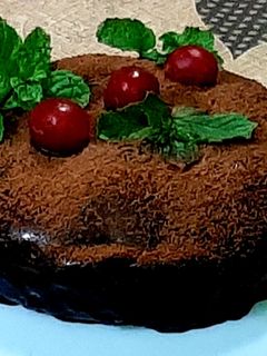 ডেকাডেন্ট চকলেট কেক (Decadent chocolate cake recipe in bengali) রেসিপির প্রধান ছবি