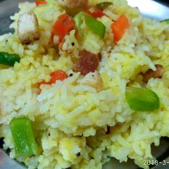 A picture of Daal kichdi.