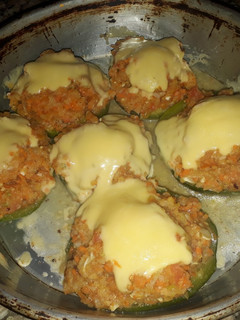Una foto de Zapallitos rellenos de verdura