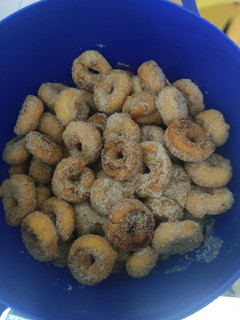 Una foto de Rosquitos o rosquillas de azúcar de mi abuela