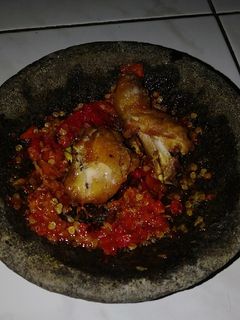 Foto resep Ayam goreng sambal geprek