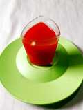 સ્ટ્રોબેરી અને ચેરી શૉટ ગ્લાસ (Strawberry Cherry Shot Glass Recipe In Gujarati)