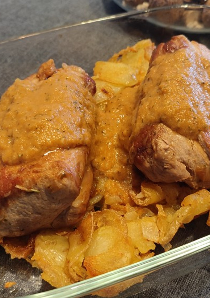 Una foto de Solomillo de cerdo en salsa