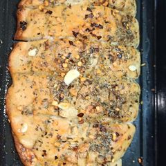 A picture of Garlic Bread.