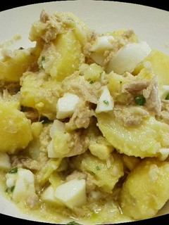 Una foto de Patatas en aliño