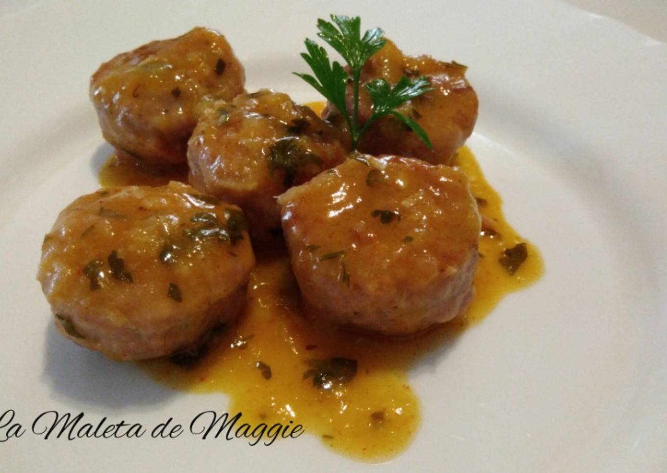 Albóndigas en salsa verde