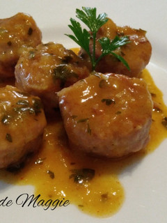 Una foto de Albóndigas en salsa verde