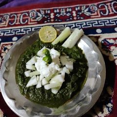 A picture of Buttery cucumber spinach.
