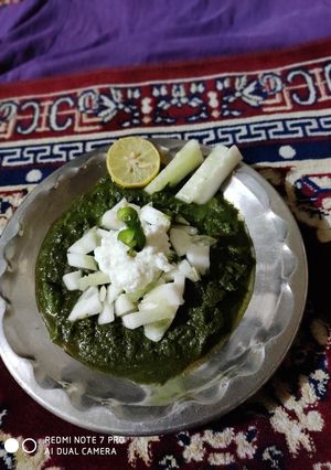 A picture of Buttery cucumber spinach.