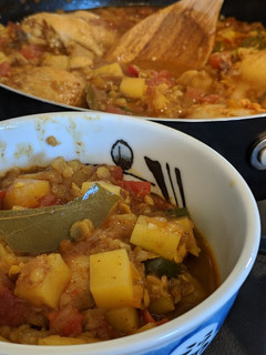 A picture of Tandoori Chicken Dal Curry.