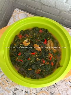 Foto resep Tumis Pedas Daun Singkong