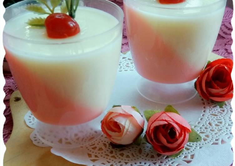 Strawberry vanilla milk pudding