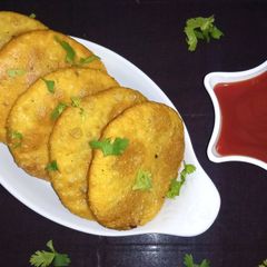A picture of Alu ki Kachorian.