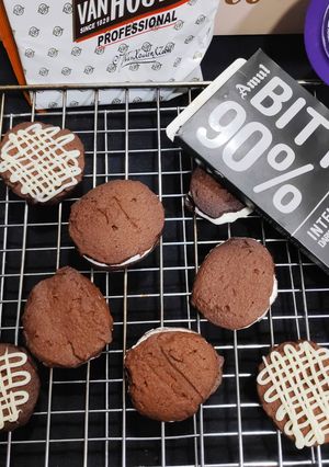 A picture of Chocolate orange Sable cookies.