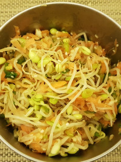 涼拌豆芽菜 的食譜成品照片