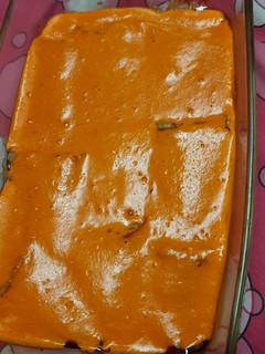 Una foto de Pimientos rellenos con salsa de pimientos