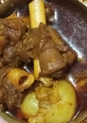 কাঁচা হলুদ দিয়ে মটন কারি (kancha holud diye mutton curry recipe in Bengali) রেসিপির প্রধান ছবি