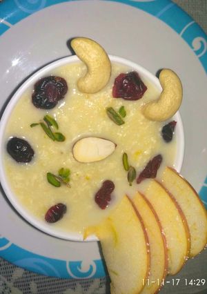 A picture of Hung Curd Apple Pudding.