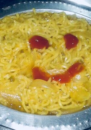 A picture of Fried maggi.