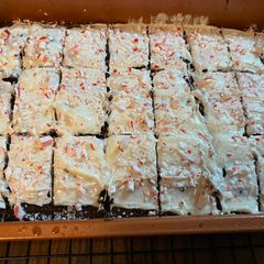 A picture of White chocolate peppermint brownies:.