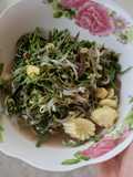 Juhu sayur kelakai (sayur khas dayak)