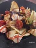 Ensalada crujiente con perlas de queso