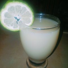 A picture of Fresh cashew and dabino juice.