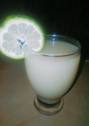 A picture of Fresh cashew and dabino juice.