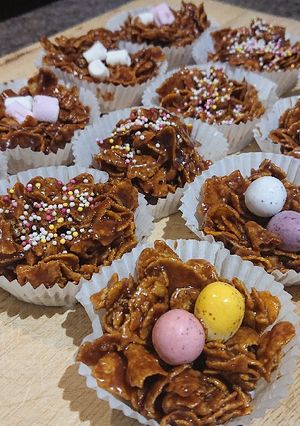 A picture of Cornflake Cakes.