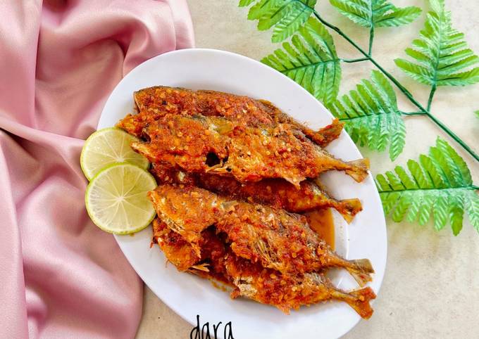 Balado Ikan Gembung