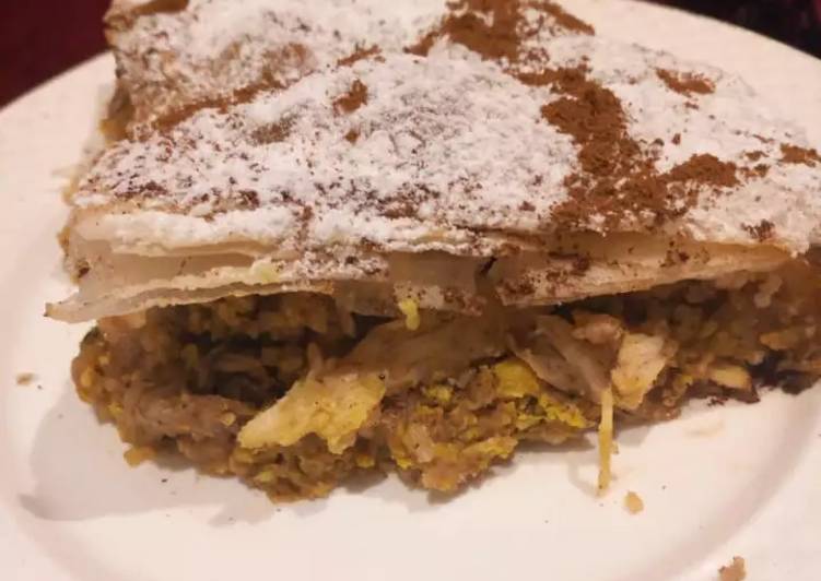 بسطيلة بالدجاج حلوة ومالحة