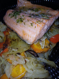 Una foto de Trucha con verduras