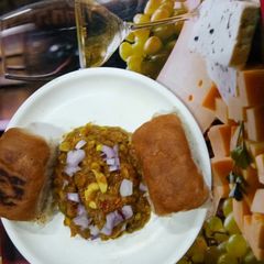 A picture of Pav bhaji.